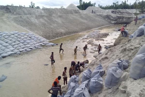 Ali Construction and Dredging site work